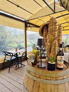 restaurant with terrace for - 3