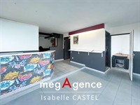 high visibility commercial premises - 2