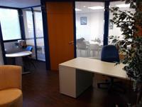 office of 56m2 aix - 2