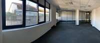 bright open plan office - 3