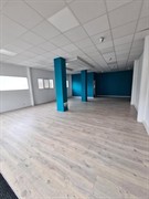 perfect condition commercial space - 2