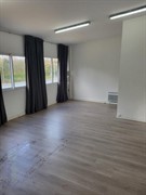 bright office - 3