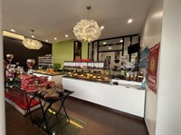 pastry chocolate shop for - 2