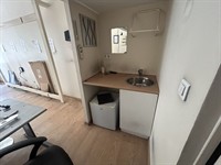 commercial premises 21 80 - 3