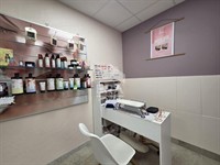 beauty salon business with - 2