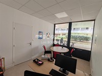 vacant commercial premises for - 2