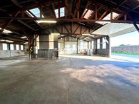 800m commercial building - 3