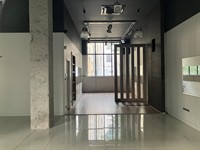 prime location commercial premises - 3
