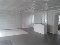 commercial space of 115m2 - 2
