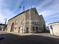 796 sq m commercial - 1