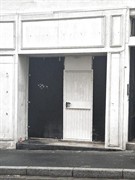 affordable three-room commercial property - 2