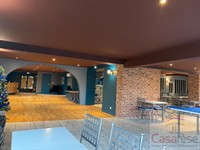 unique commercial premises near - 3