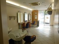hairdressing salon of 60m2 - 2