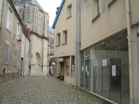 commercial space bourges - 1