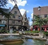 mixed-use commercial building bourges - 2