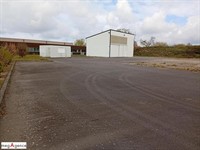 offices garage with enclosed - 1