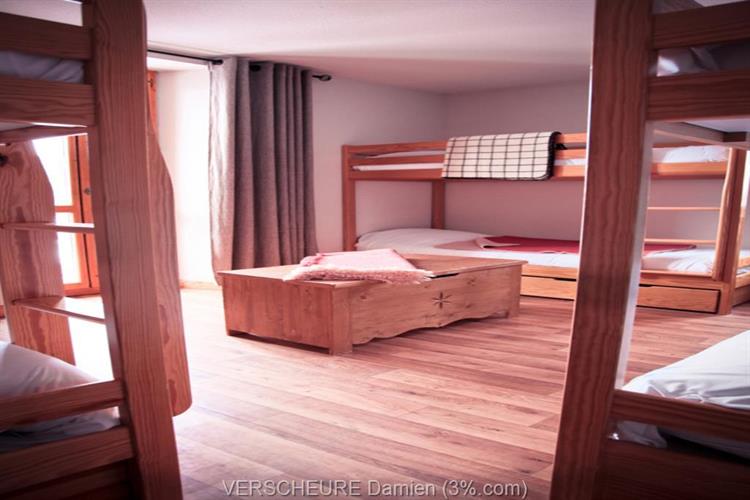 Buy a restaurant with hotel in bourg saint maurice