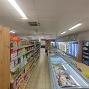 grocery store of 200 - 2