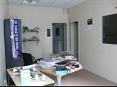 murs commerciaux 66m2 a