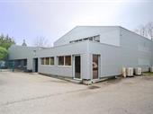local professionnel 825m2 a