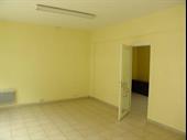 commercial space saintes for