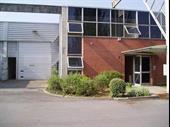 commercial space saint thibault