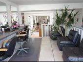 hairdressing salon of 37m2