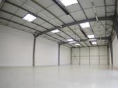 industrial space of 473m2