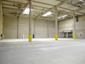 industrial space of 637m2