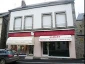 commercial space of 77m2