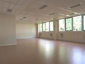 commercial space saint thibault