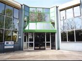 commercial space saint thibault