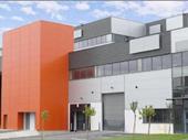 industrial space of 231m2
