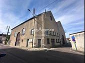 796 sq m commercial